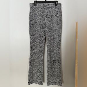 Walmart Time & Tru Black and White Pull on Dress Pant